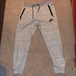 Nike Tech Fleece Joggers size M